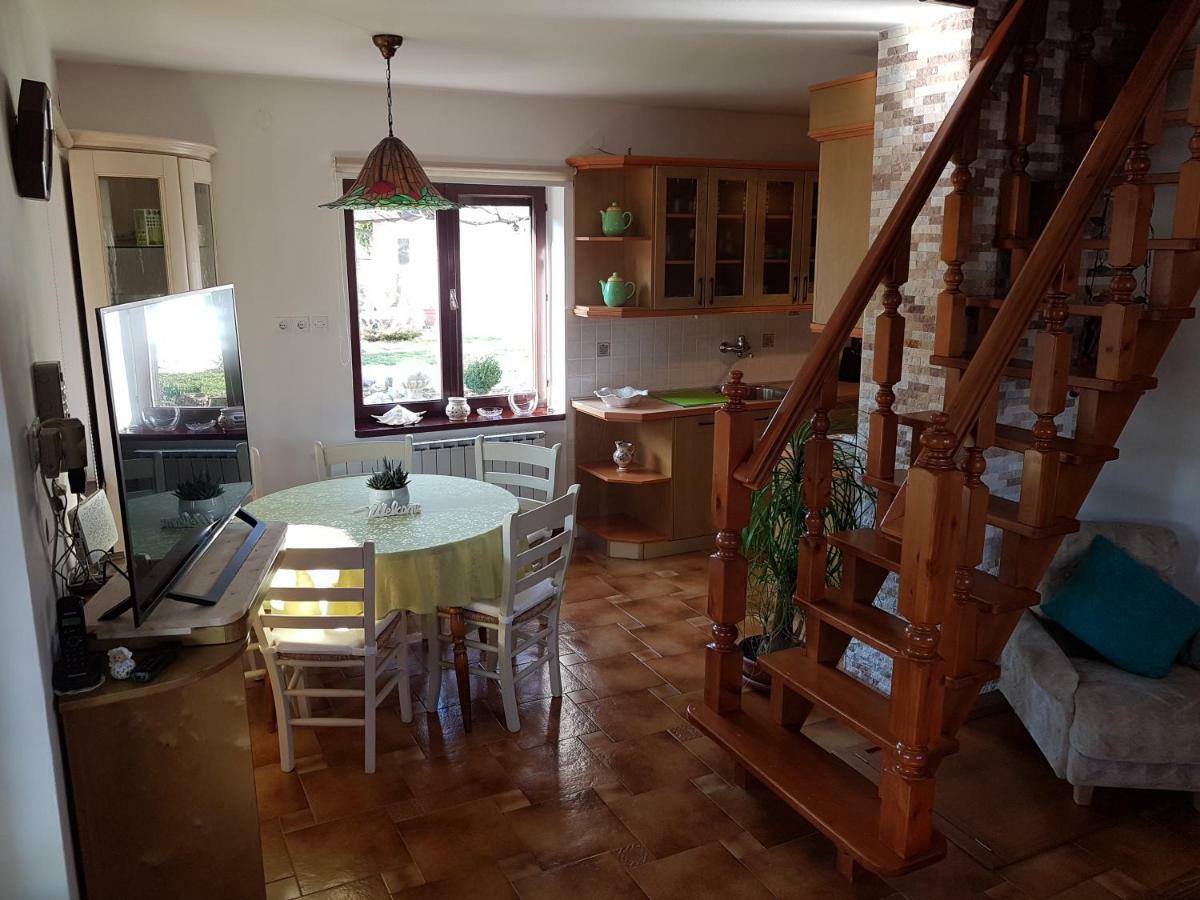 Apartment Slavi Vipava Bagian luar foto
